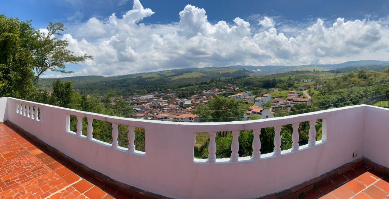 Hotel Campestre La Loma Curití Exteriér fotografie